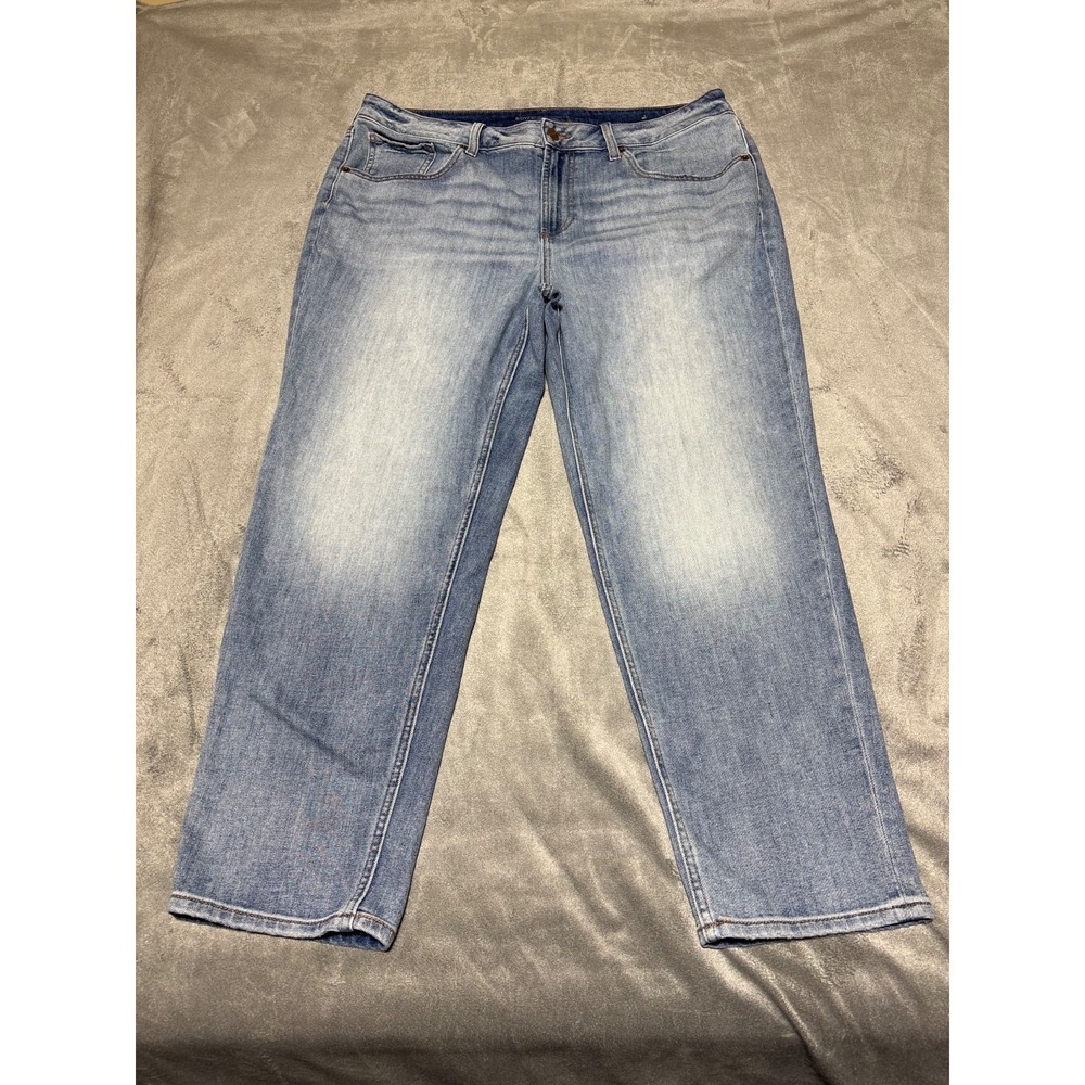 Chico's Girlfriend Light Wash Ankle Jeans